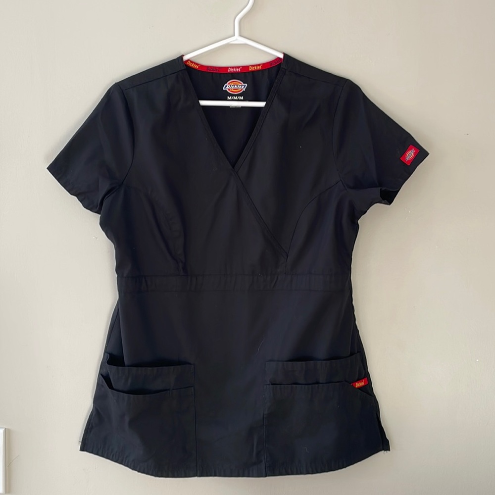 Dickie’s scrub top. Medium